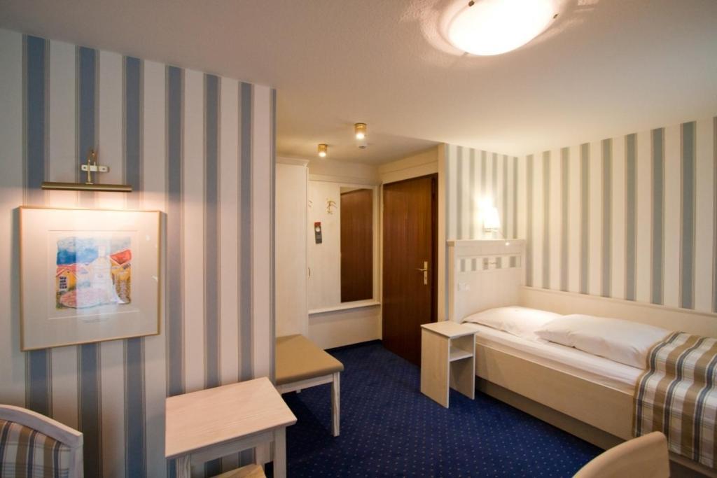 Alter Landkrug Hotel Nortorf Ngoại thất bức ảnh