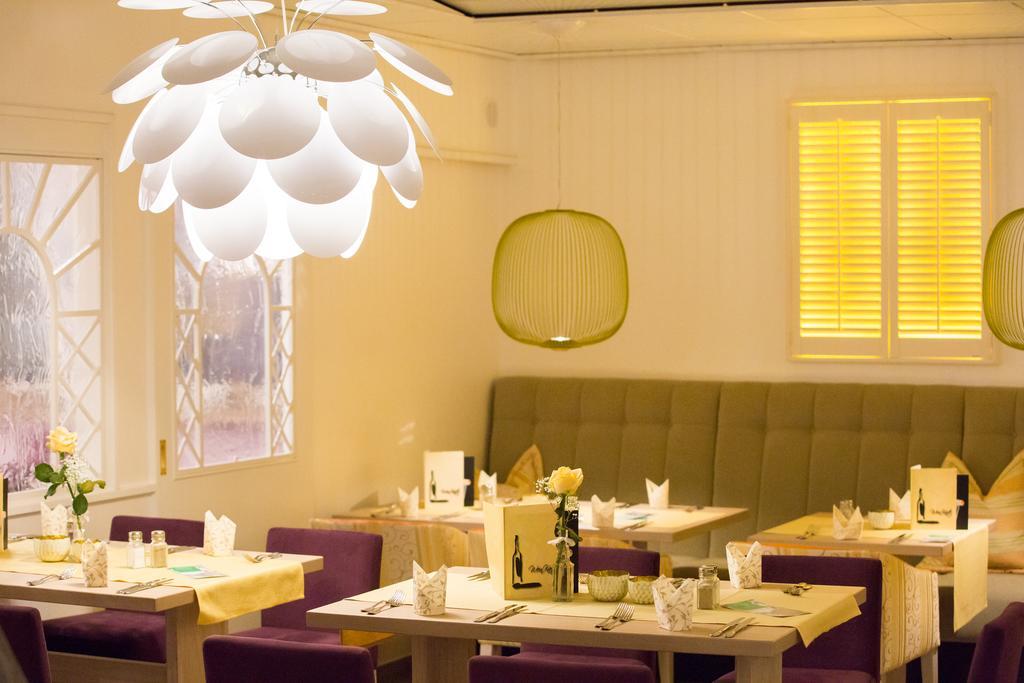 Alter Landkrug Hotel Nortorf Ngoại thất bức ảnh