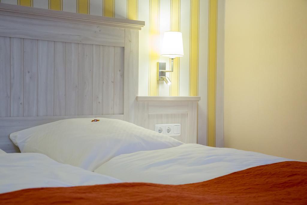 Alter Landkrug Hotel Nortorf Ngoại thất bức ảnh